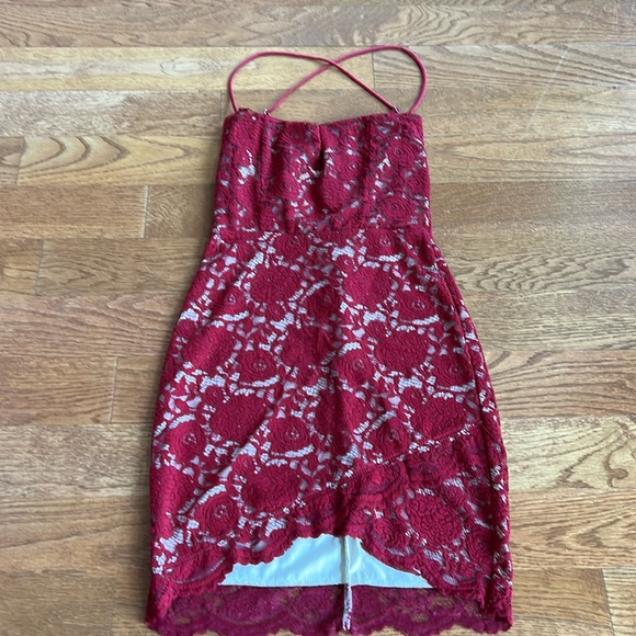 Lucy in the Sky red lace small mini dress with adjustable straps shorter front - Picture 1 of 7
